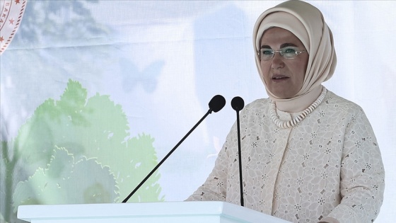 Emine Erdoğan: Hayvanlara gösterilen şiddetin hiçbir türünü asla kabul edemeyiz