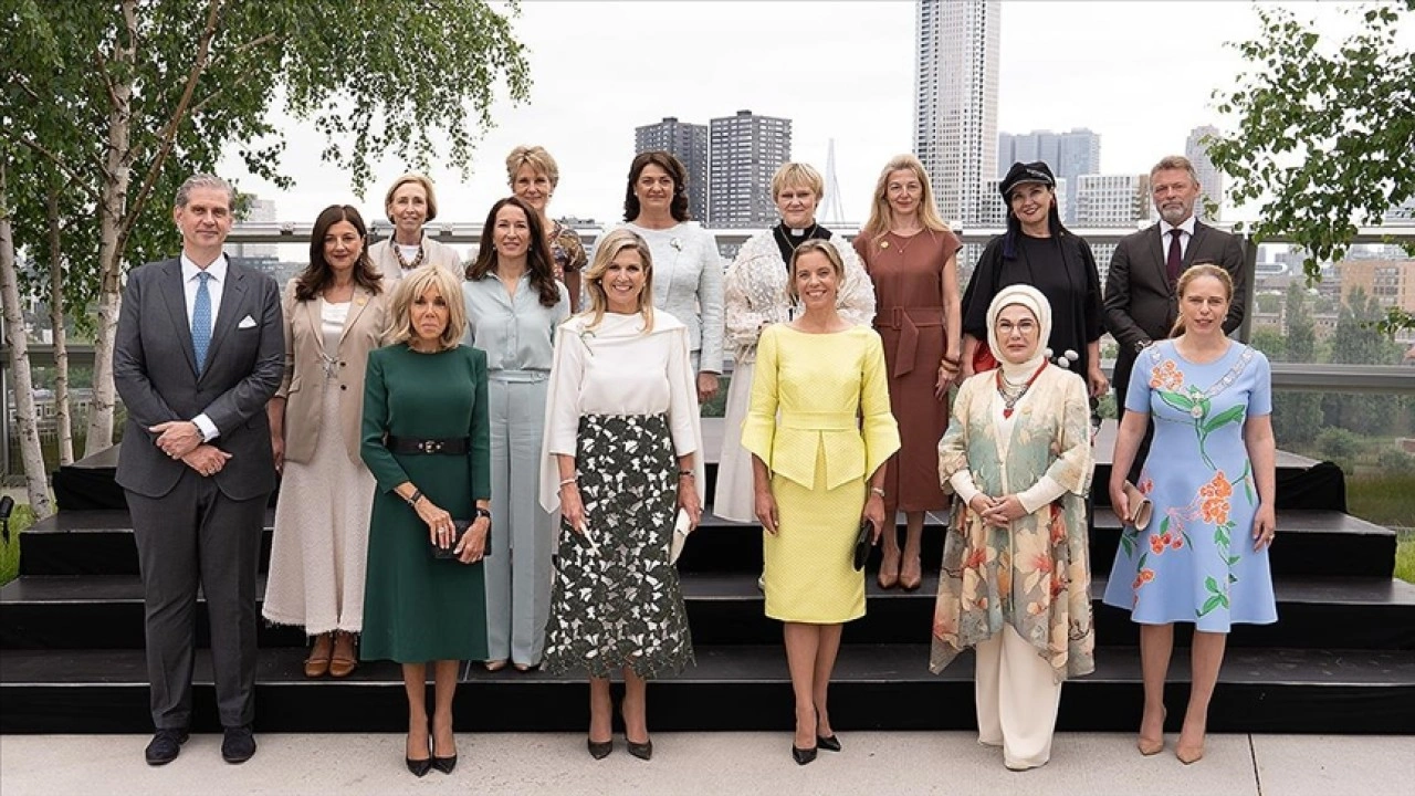 Emine Erdoğan, Hollanda Kraliçesi Cerruti'nin ev sahipliğinde lider eşleriyle bir araya geldi
