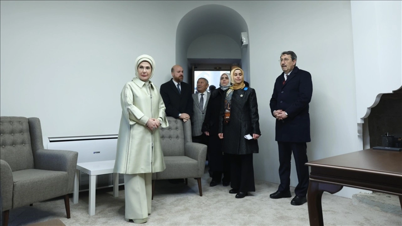 Emine Erdoğan, İHÜ İPAM Darüşşifa Psikoterapi Merkezi'nin açılışına katıldı