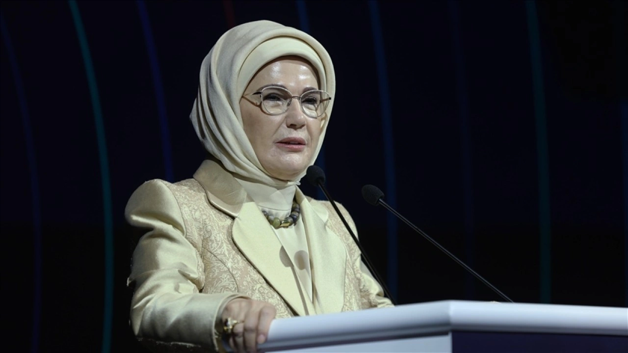 Emine Erdoğan: Sıfır atığın insanlığı kurtaran en güçlü formül olduğunu anlatmalıyız