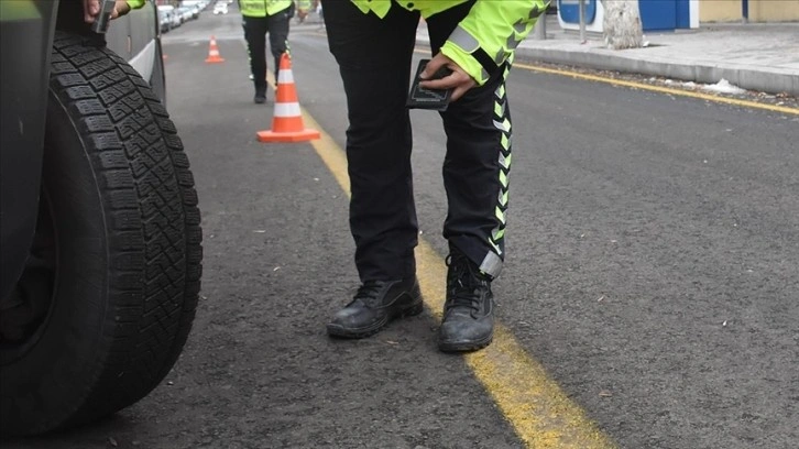 Emniyetten sürücülere