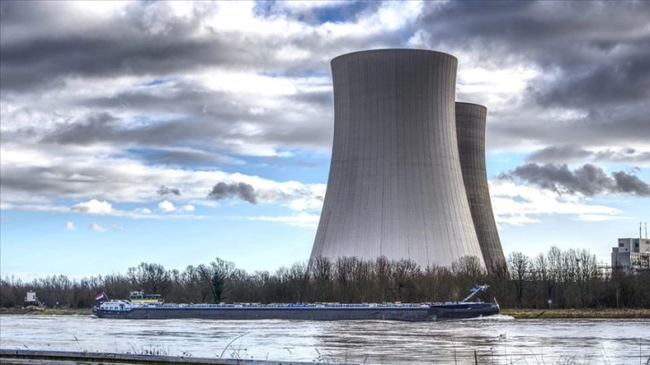 Enerji krizindeki Batılı ülkeler nükleere yöneliyor