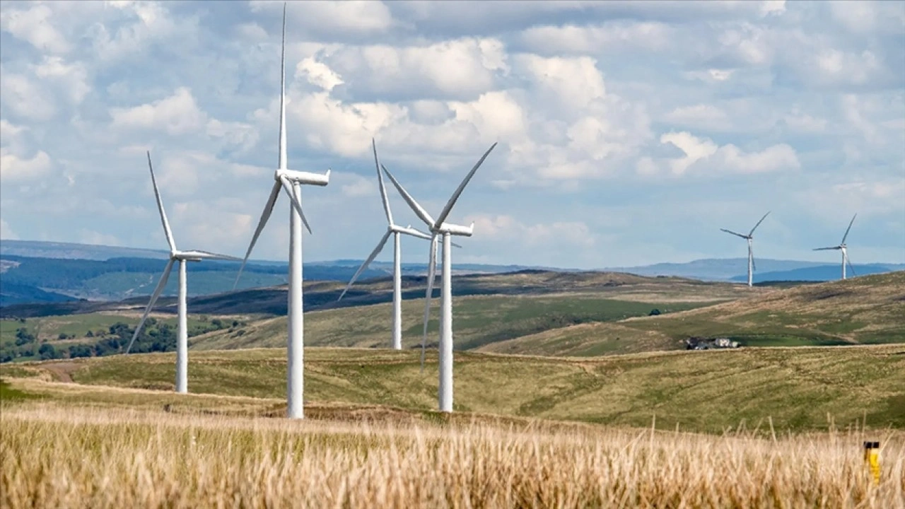 Enerji şirketi bp, ABD'deki kara rüzgar enerjisi operasyonlarını LS Power'a satıyor