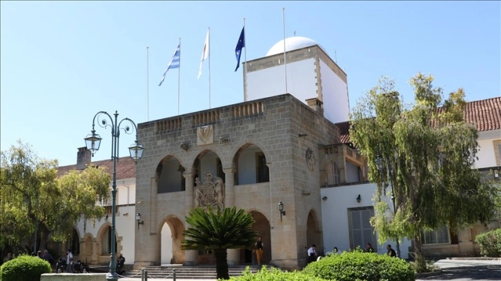 EOKA'nın kurucusu için yapılacak müzeye mali kaynak ayrılması GKRY Temsilciler Meclisinde onayl