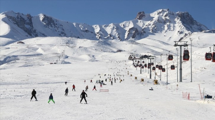 Erciyes, Avrupa'nın en iyi kayak merkezi yarışmasında finale kaldı