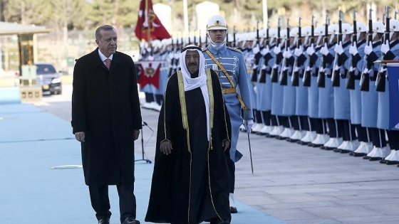 Erdoğan, Al Sabah'ı resmi törenle karşıladı