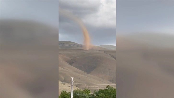 Erzincan’da oluşan hortum cep telefonuyla görüntülendi