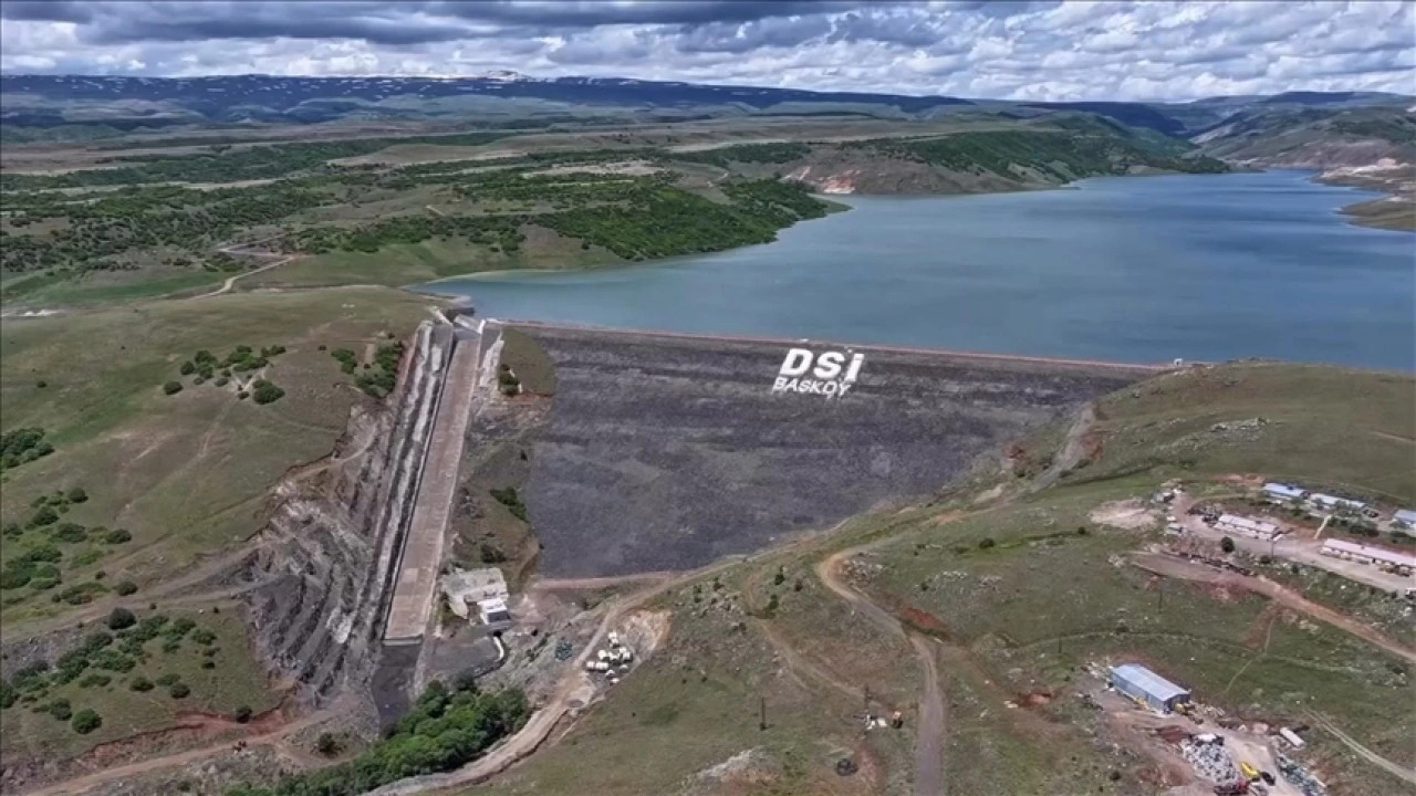 Erzurum'daki Hınıs Başköy Barajı'nın sulama şebekesi tamamlandı