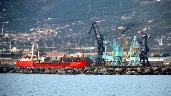 Esed rejimi parlamentosu Rusya'ya liman kiralanmasını onayladı