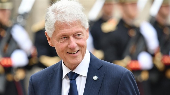 Eski ABD Başkanı Clinton hastanede tedavi görüyor