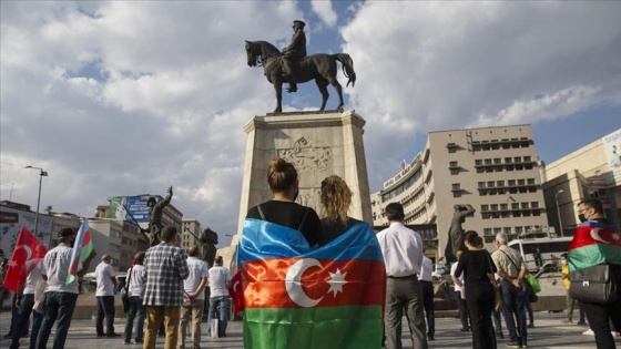Eski Azerbaycan Cumhurbaşkanı Elçibey, vefatının 20. yılında anıldı