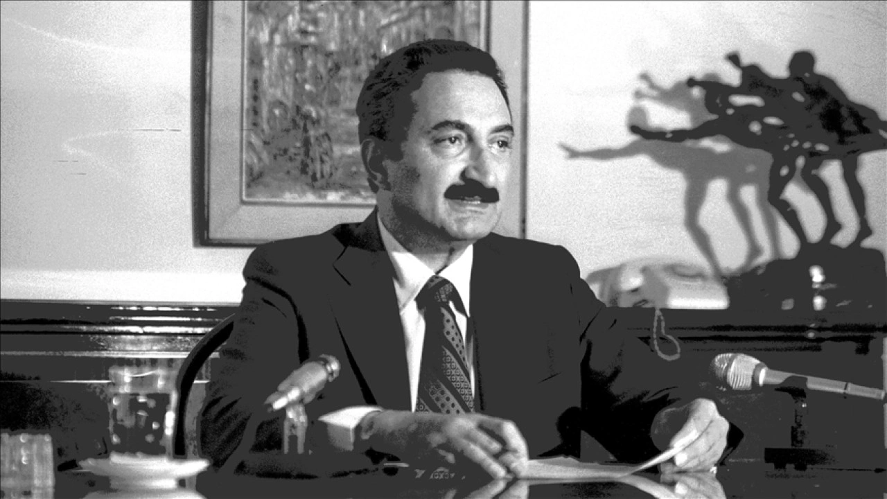 Eski Başbakan Bülent Ecevit, vefatının 19. yılında anılıyor