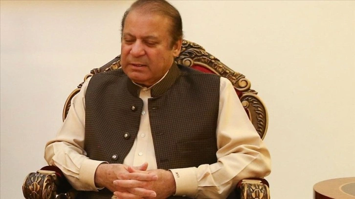Pakistan eski Başbakanı Şerif yargılandığı yolsuzluk davasında beraat etti