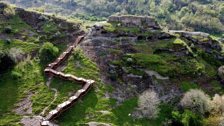 Eski Taş Çağı'ndan kalan Tekkeköy Mağaraları'nın turizm potansiyeli artırılacak