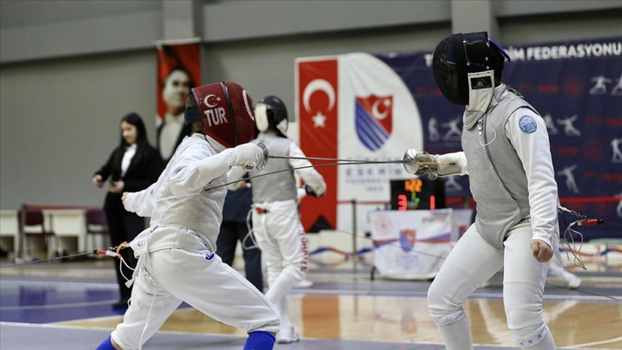 Eskrimde hedef 2028 Olimpiyat Oyunları'nda madalya kazanmak