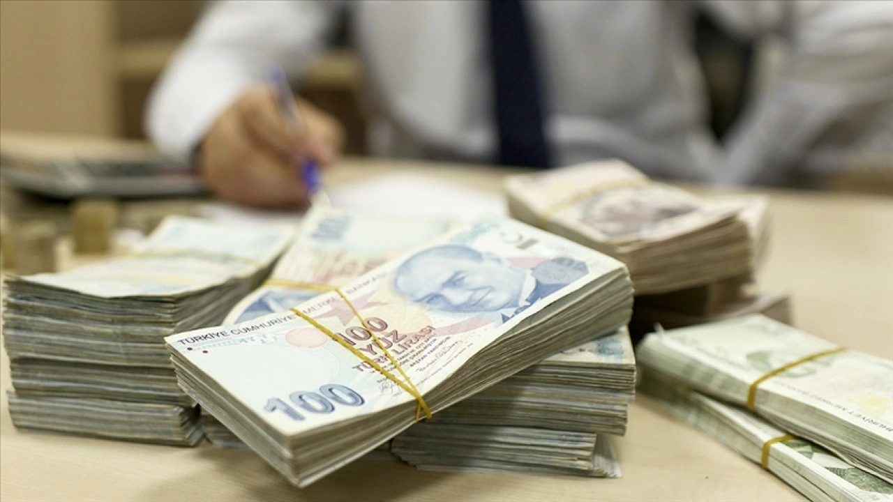 Esnaf ve sanatkarlara sağlanan kredilerin toplam tutarı 615,4 milyar liraya ulaştı