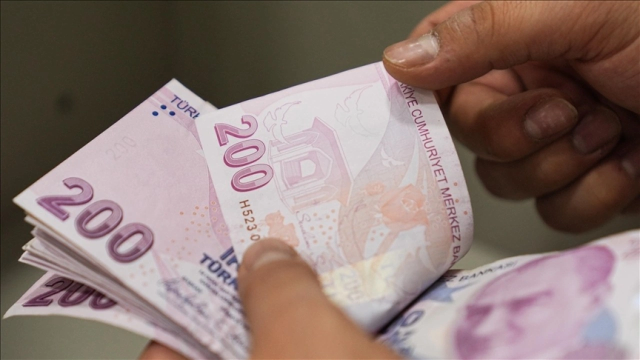 Evde Bakım Yardımı &ouml;demeleri hesaplara yatırılmaya başlandı