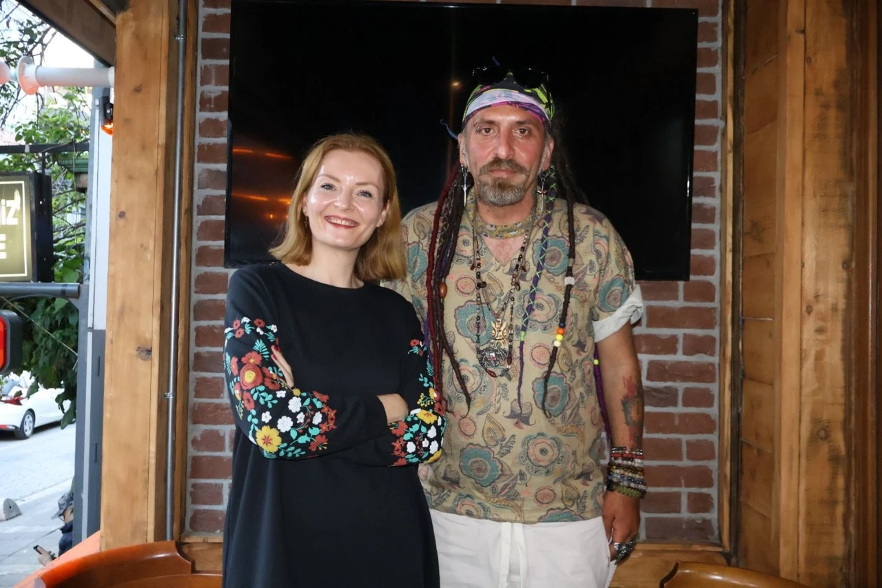Eylül Aşkın’a konuşan Sait Emre Güneş: Bizim memleketin kedisi köpeği bile atarlı -Selçuk Aka, magazin dünyasından yazdı-