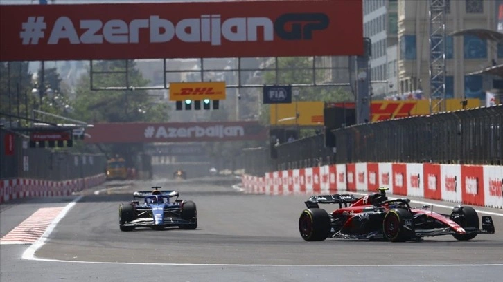 F1 Azerbaycan Grand Prix'sinde 'pole' pozisyonu Leclerc'in