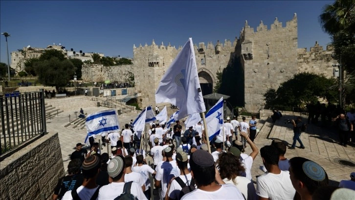 Fanatik Yahudilerin Doğu Kudüs'teki provokatif "bayrak yürüyüşü" başladı