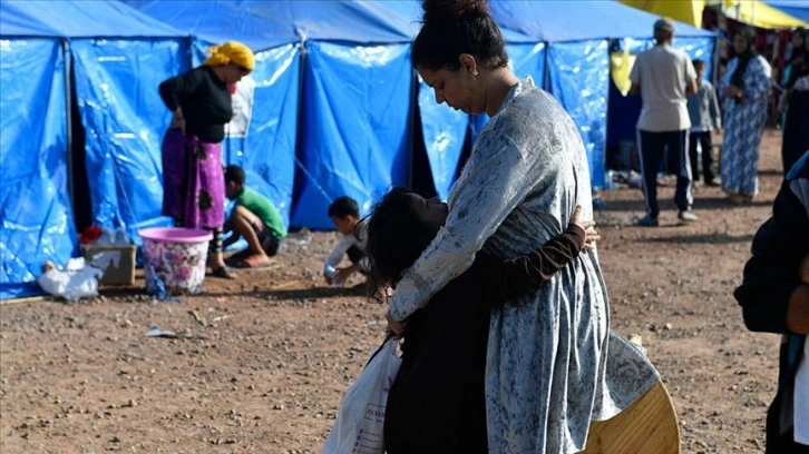 Fas depreminde zarar görenler çadır kentlerde barınıyor