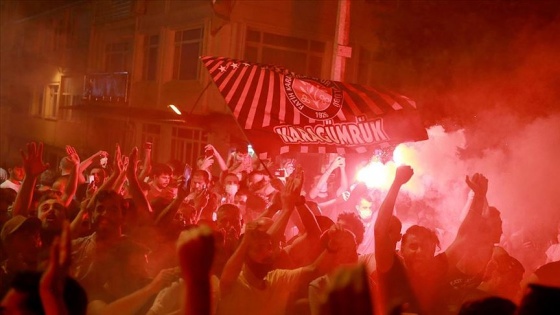 Fatih Karagümrük'te 36 yıl sonra Süper Lig'e yükselmenin sevinci