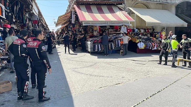 Fatih'te iki esnaf grubu arasında silahlı çatışma çıktı