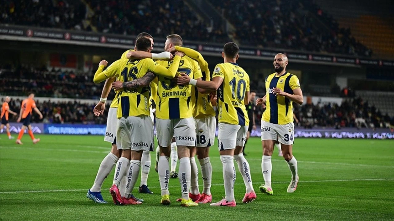 Fenerbahçe 3 puanı 4 golle aldı