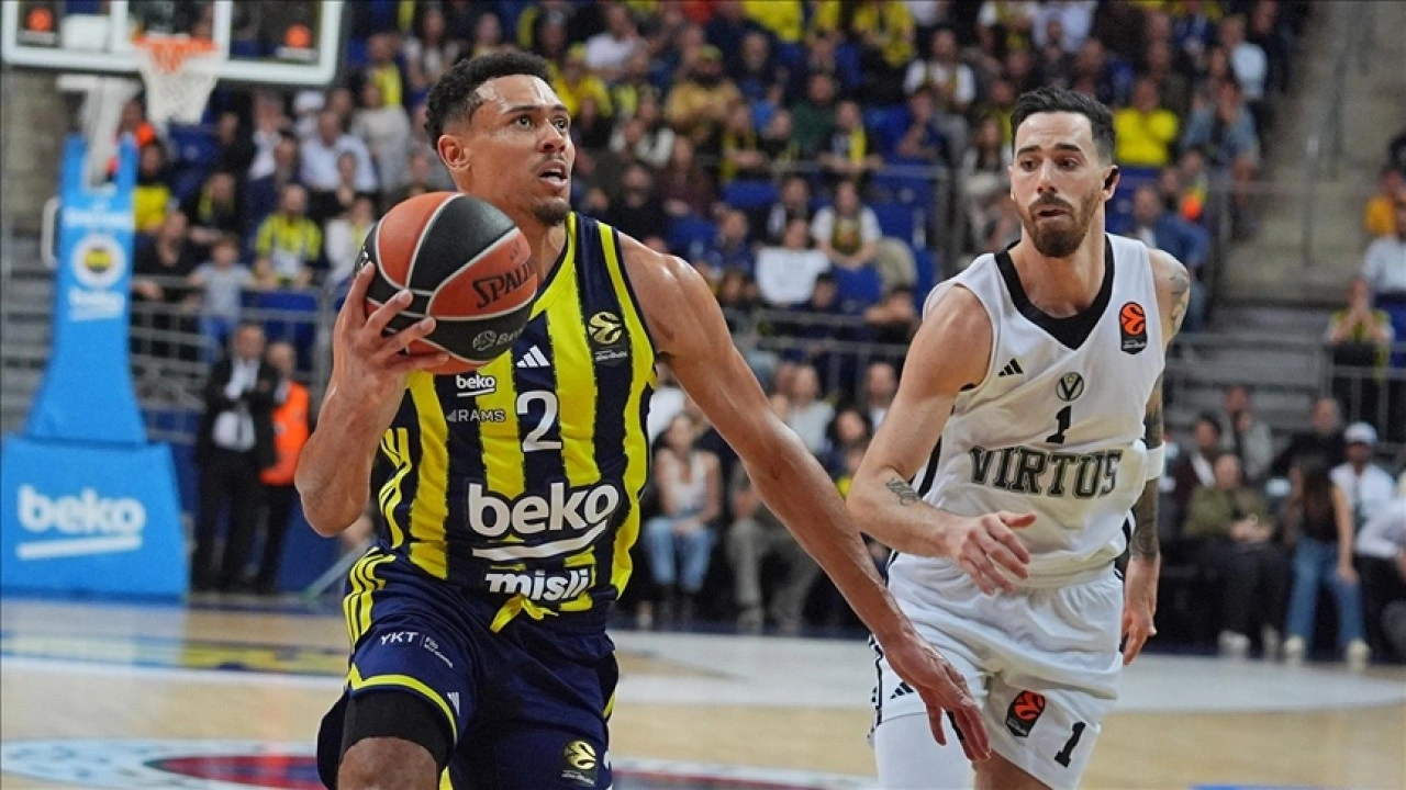 Fenerbahçe Beko, İtalyan temsilcisi Virtus Bologna'yı mağlup etti