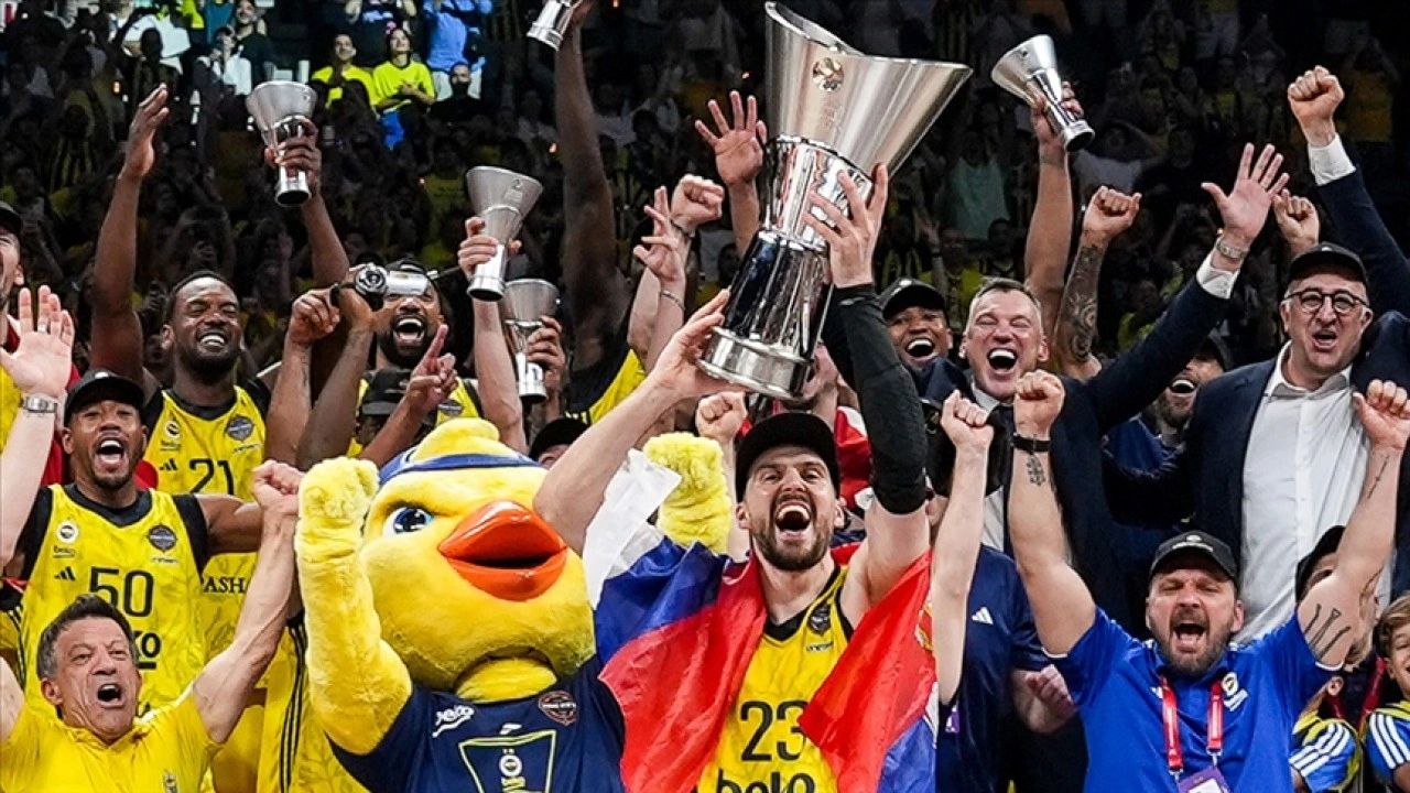 Fenerbahçe Beko, şampiyonluğu yarın Göztepe Parkı'nda kutlayacak