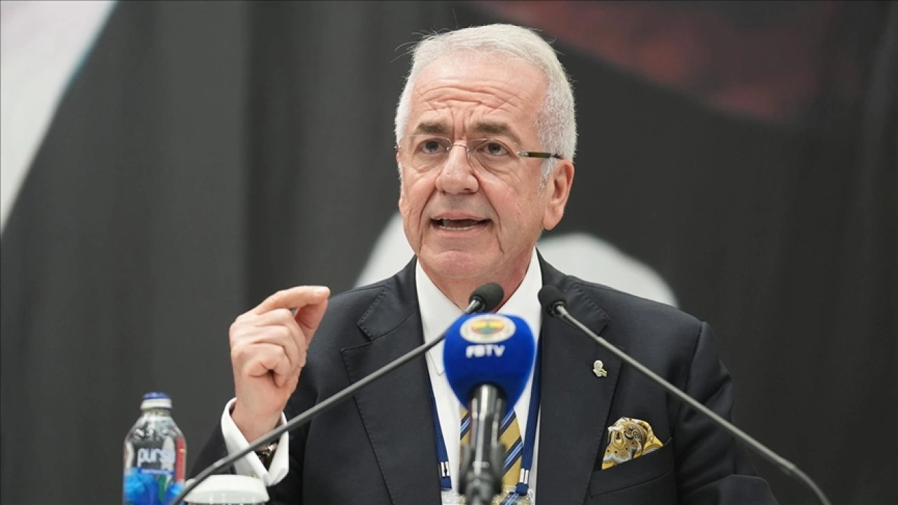 Fenerbahçe'de başkan vekili Erol Bilecik'in istifası kabul edildi