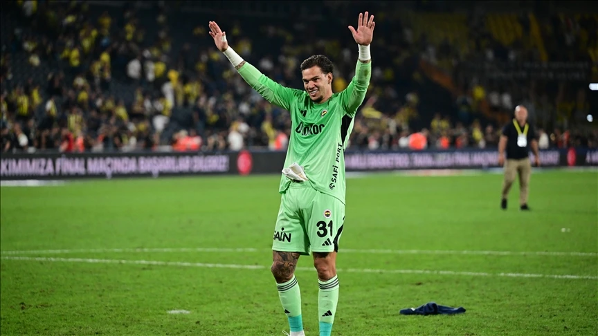 Fenerbahçe'de kaleci Ederson, Brezilya Milli Takımı'na çağrıldı