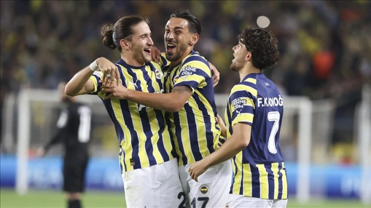 Fenerbahçe, Kıbrıs Rum Kesimi temsilcisi AEK Larnaca'yı 2-0 mağlup etti