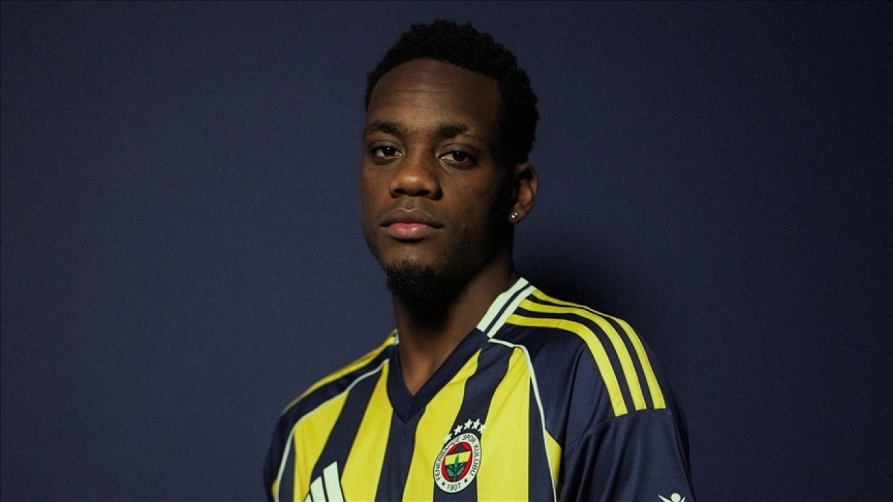 Fenerbahçe, Kolombiyalı futbolcu Jhon Duran'ı 1 yıllığına kiraladı
