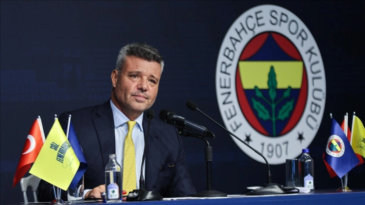 Fenerbahçe Kulübü Başkan Adayı Sadettin Saran, yarın AA Spor Masası'nın canlı yayınına katılaca