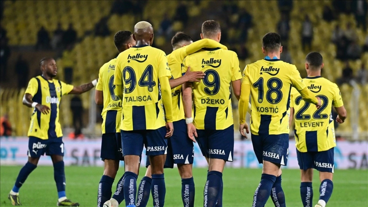 Fenerbahçe, sezonu yarın taraftarı önünde oynayacağı Konyaspor maçıyla kapatacak