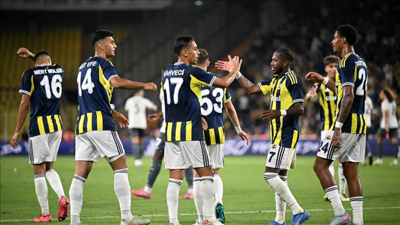 Fenerbahçe, sezonun ilk maçında Feyenoord karşısında tur için avantaj arayacak
