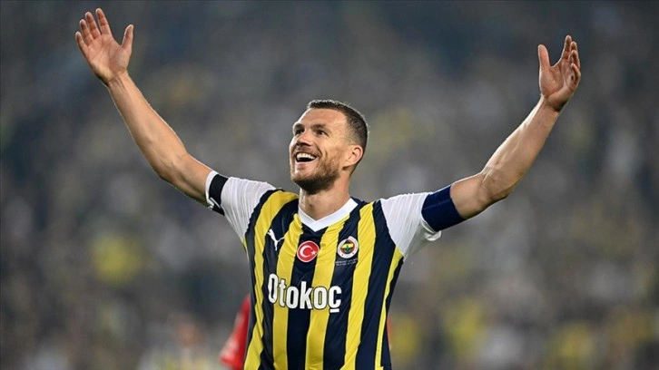 Fenerbahçe'de Dzeko, İrfan Can ve Szymanski, golleriyle ligdeki 17 takımı geride bıraktı
