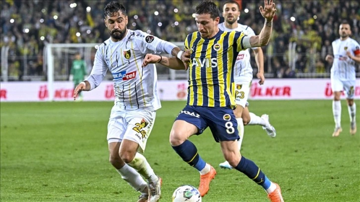 Fenerbahçe'ye zirve yarışında son dakika şoku