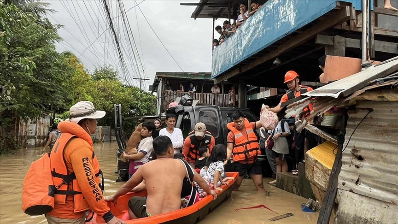 Filipinler'de Kalmaegi Tayfunu'nda 26 kişi hayatını kaybetti