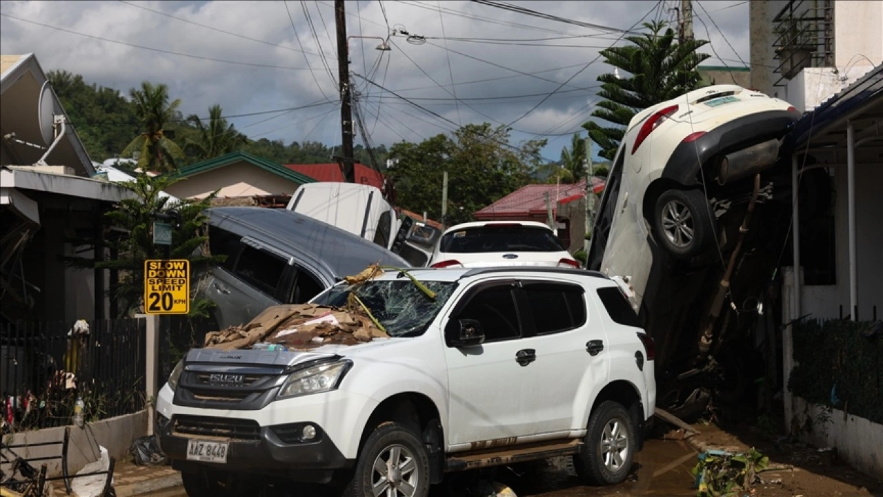 Filipinler'de Kalmaegi Tayfunu'nda ölenlerin sayısı 114'e yükseldi