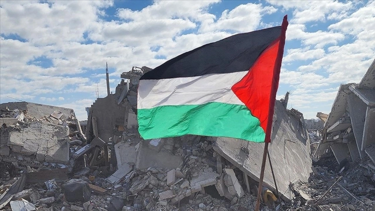 Filistin'de 2025'te ciddi ekonomik durgunluk ve GSYH'de keskin d&uuml;ş&uuml;ş yaşandı