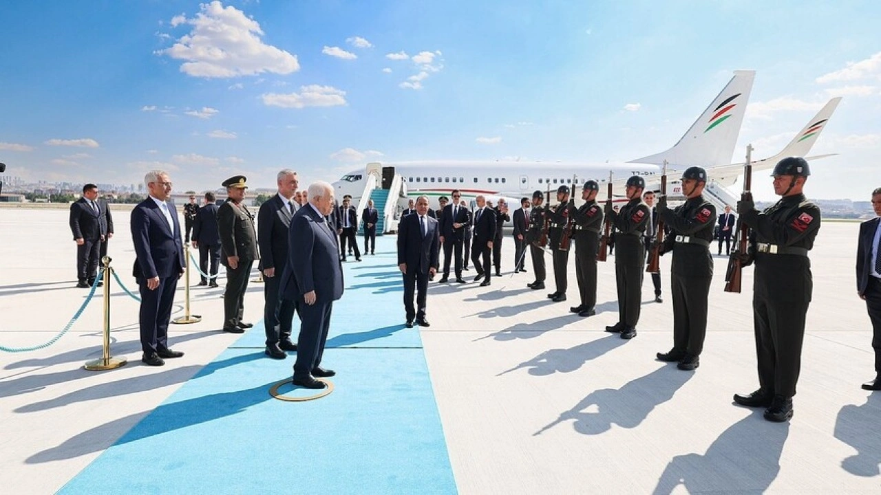 Filistin Devlet Başkanı Abbas, resmi temaslarda bulunmak &uuml;zere Ankara'da