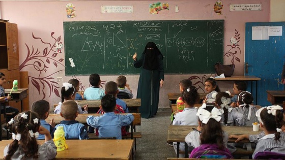 'Filistin eğitim sistemi vatan ve birlikte yaşama sevgisi aşılıyor'