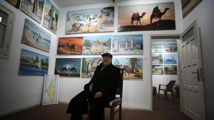 Filistinli ressam Gazze'deki evini sergi salonuna çevirdi
