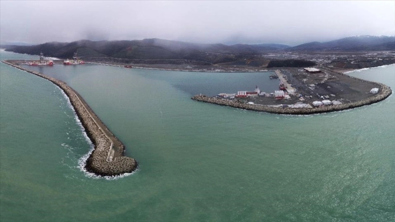 Filyos Limanı'na "demir yolu bağlantısı" projesinde sözleşme aşamasına gelindi