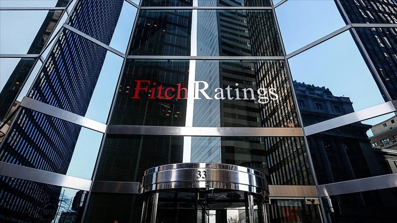 Fitch, bazı Türk bankalarının notlarını yükseltti