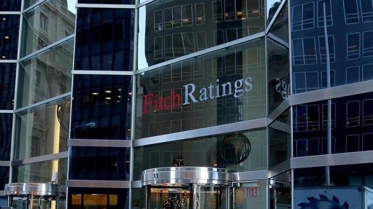 Fitch, İngiltere'nin kredi notu görünümünü