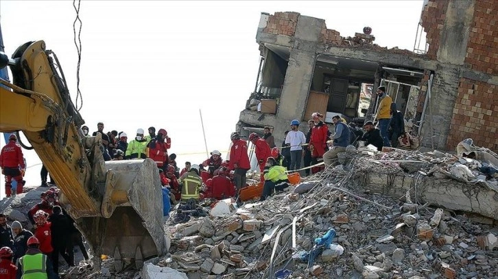 Flokser Tekstil'den depremden etkilenen bölgelere yardım