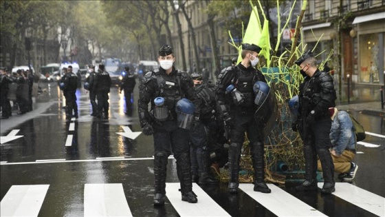 Fransa, Avignon'daki 'aşırı sağ' motifli saldırı girişimini, terör saldırısı olarak s